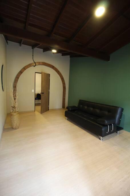 Cerca Unidad Deportiva Belen - One202 By Roots Apartment *